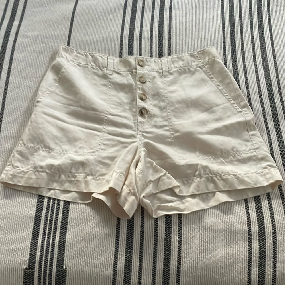 LOFT cotton/linen shorts